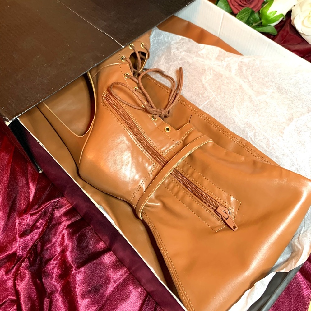 Heel - Picture 5 of 5